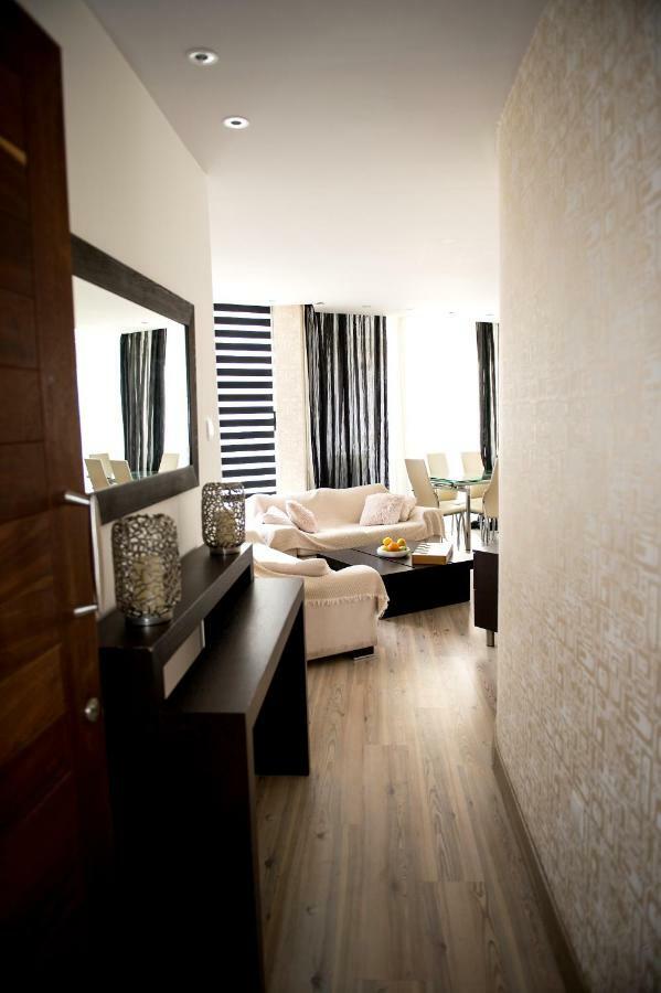 Sophia Court Apartment Larnaca Esterno foto